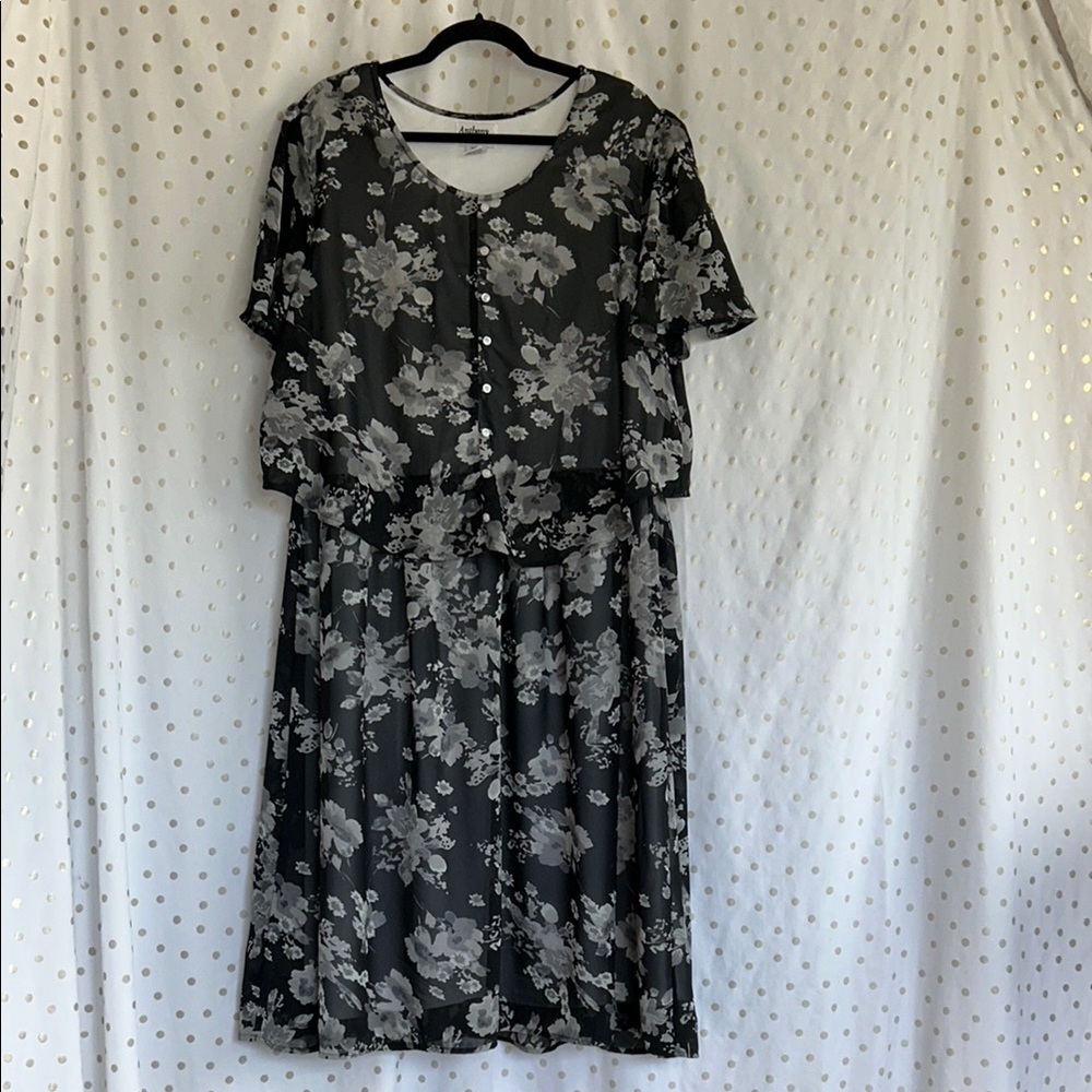Anthony Richards Black and Gray Floral Midi Dress